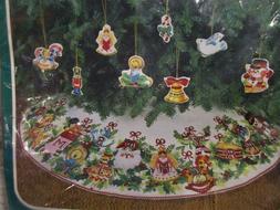 Vtg Bucilla Sequins~Beads Jeweled Tree Skirt & 8 Ornaments F